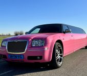 Chrysler 300c roze
