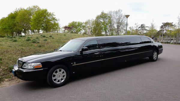 Zwarte Lincoln limousine