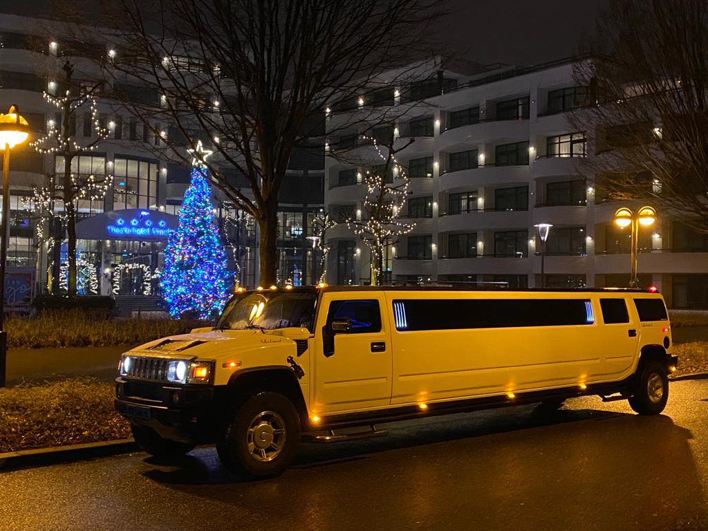 Luchthavenvervoer in de avond | Vallei Limousines