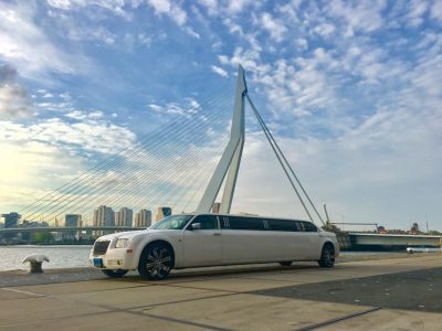 Witte lincoln limousine 21 diner